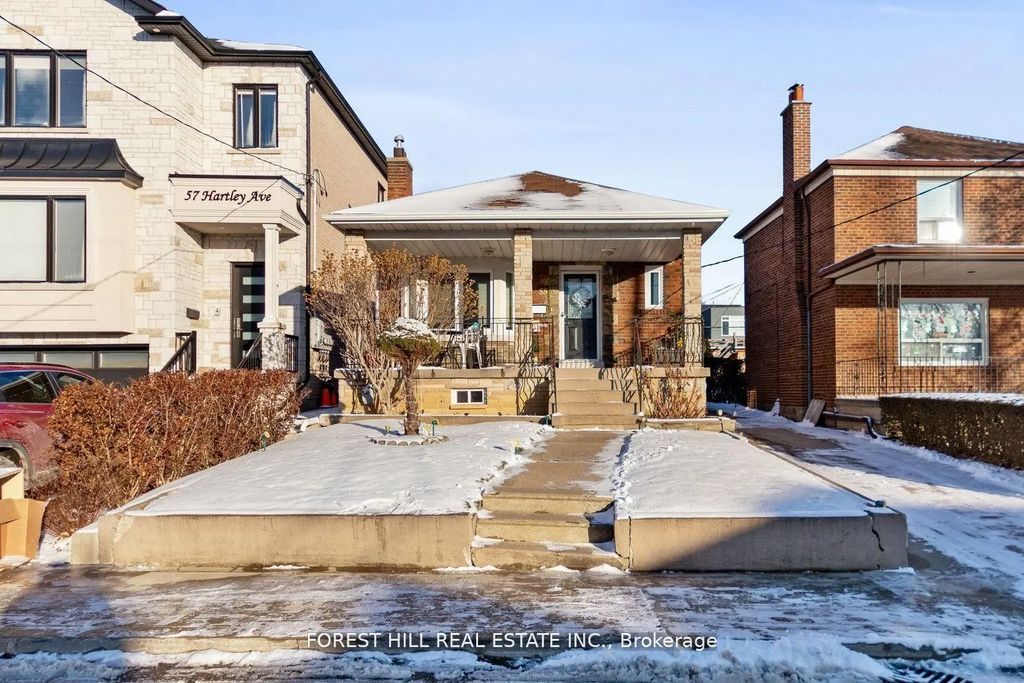 55 Hartley Avenue, Toronto W04