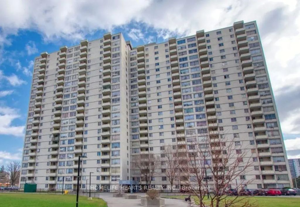 320 Dixon Road 1511, Toronto W09