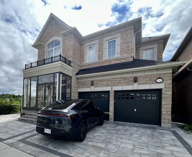 152 Marvin Avenue, Oakville