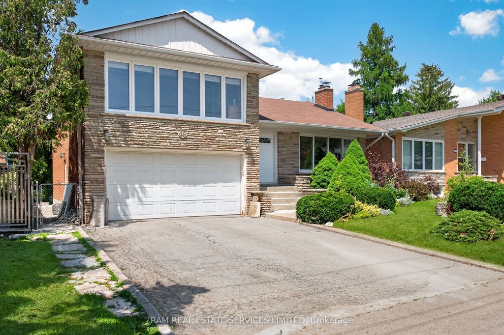 46 Summitcrest Drive, Toronto W09