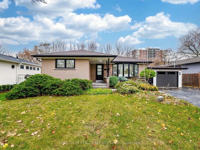 914 Francis Road, Burlington