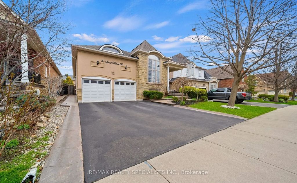 31 Saint Hubert Drive, Brampton