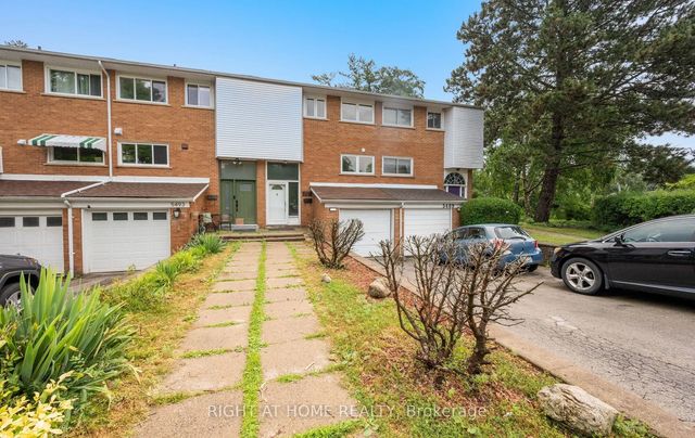 5491 Schueller Crescent, Burlington