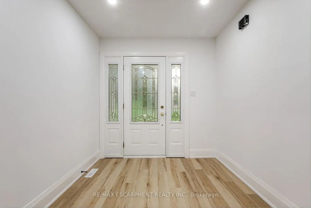 2104 Mississauga Road, Mississauga
