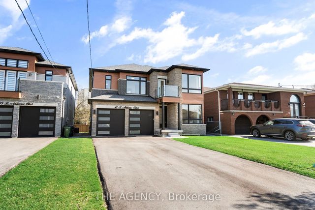 41 St Andrews Boulevard, Toronto W09