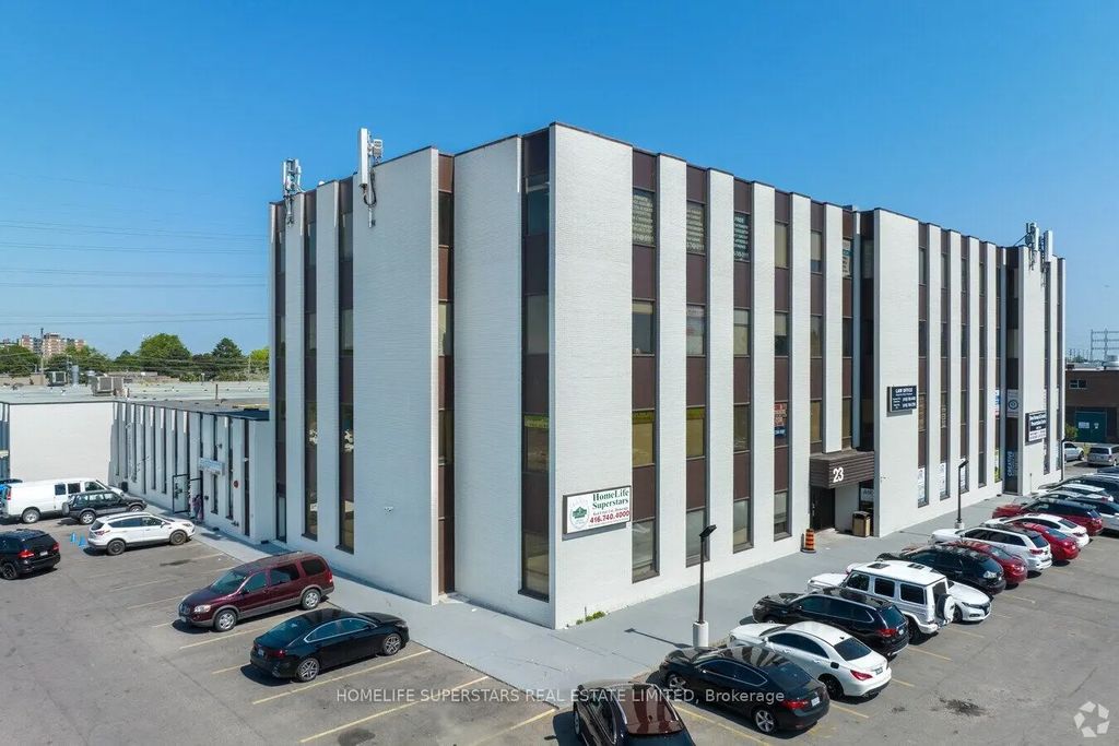 23 Westmore Drive 411, Toronto W10