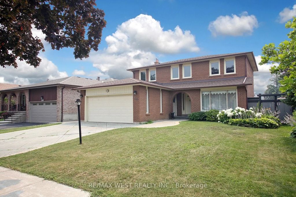 540 Louis Drive, Mississauga
