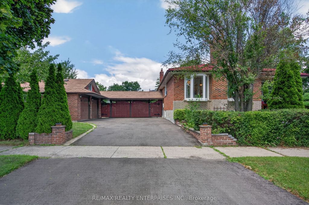 1282 Daimler Road, Mississauga