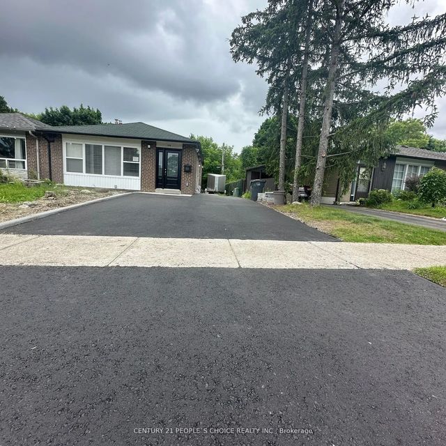 199 Avondale Boulevard Unit 1, Brampton