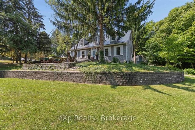 2039 Blacklock Street, Milton