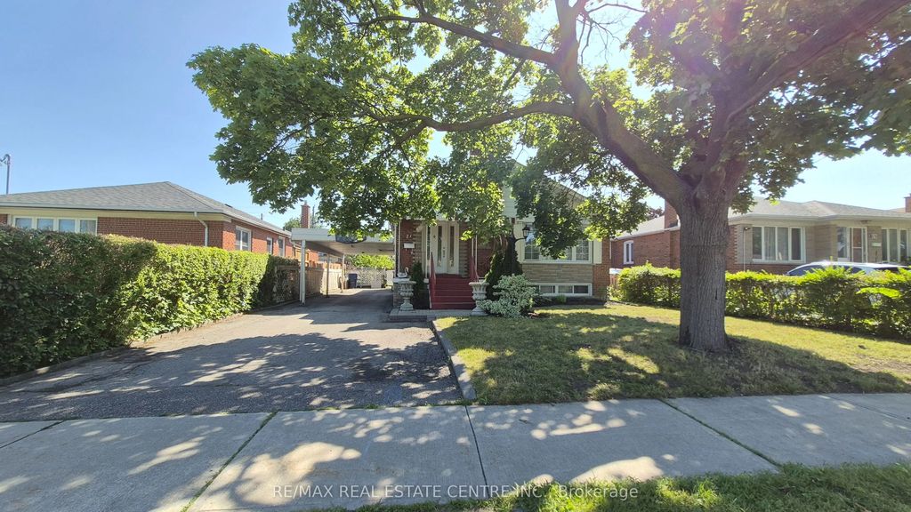 71 Gunton Drive Upper, Toronto W10