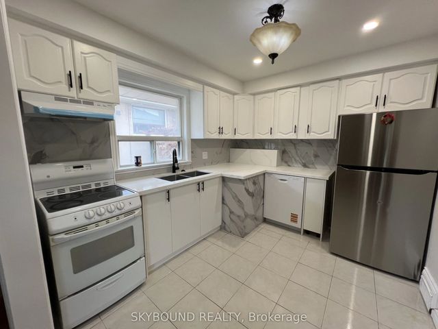 33 Bradstock Road, Toronto W05