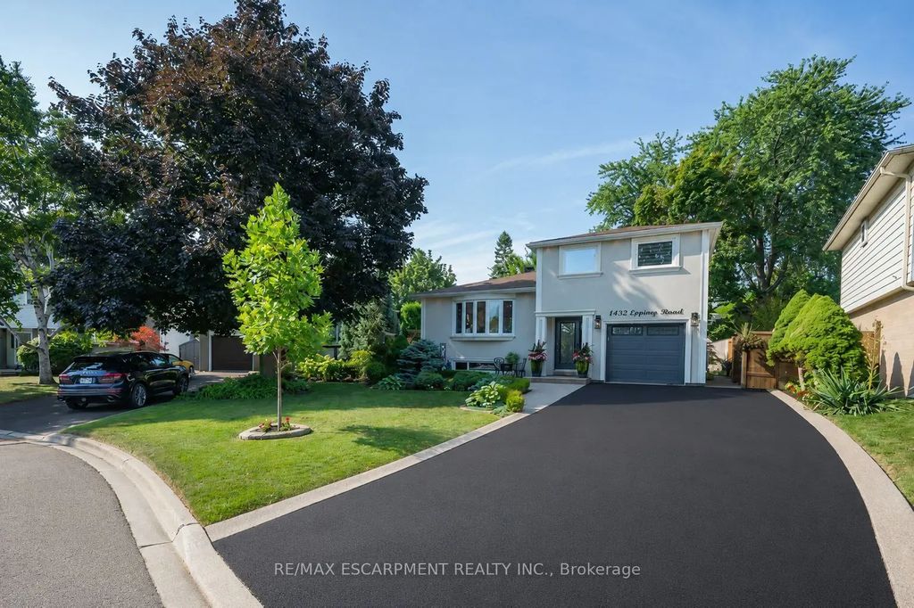1482 Epping Road, Burlington