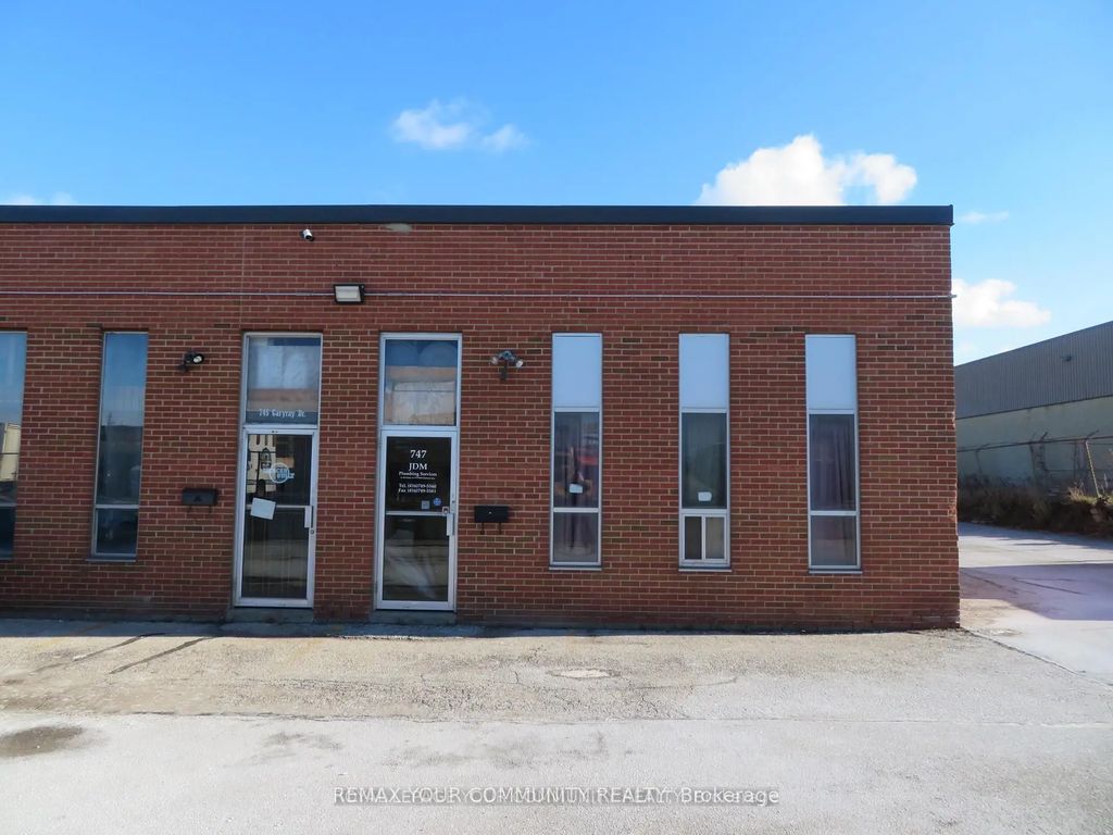 747 Garyray Drive, Toronto W05