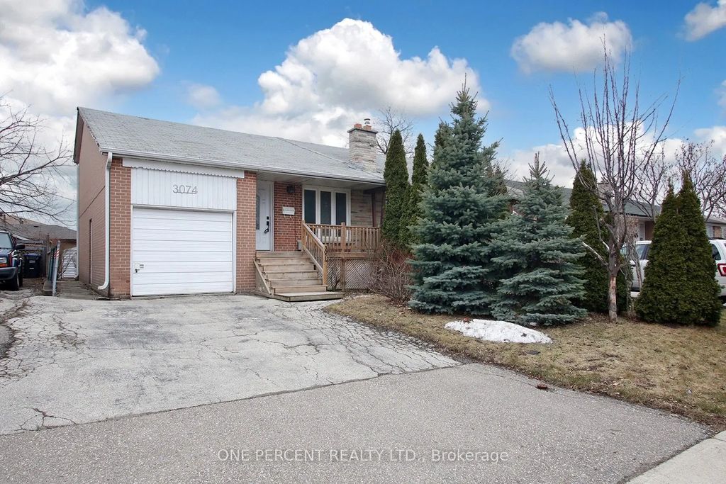 3074 Merritt Avenue, Mississauga