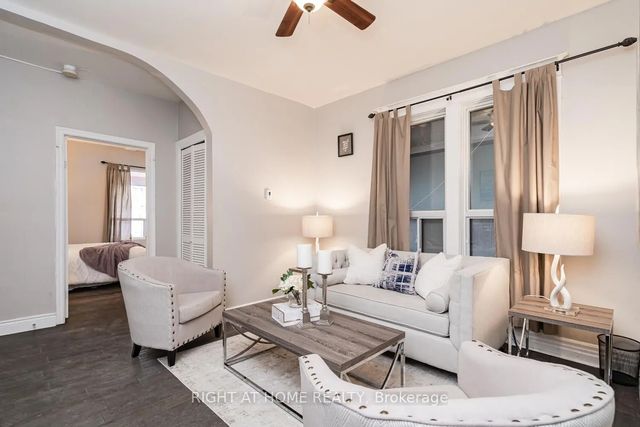1311 Davenport Road 1, Toronto W02