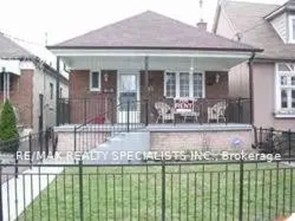 85 Corbett Avenue, Toronto W03