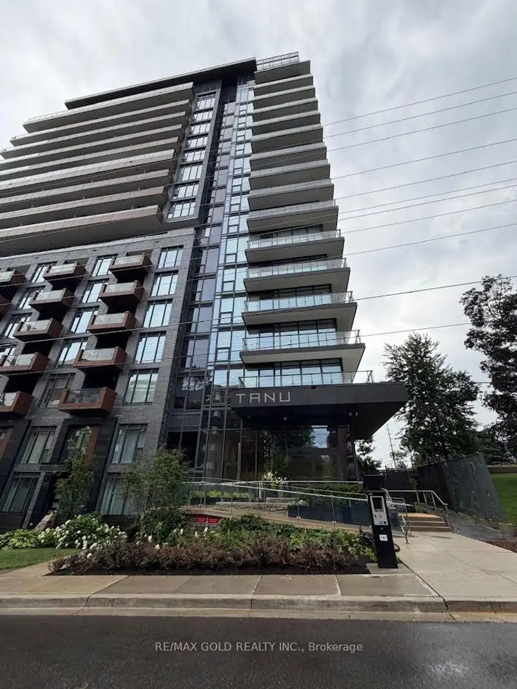21 Park Street E 318, Mississauga