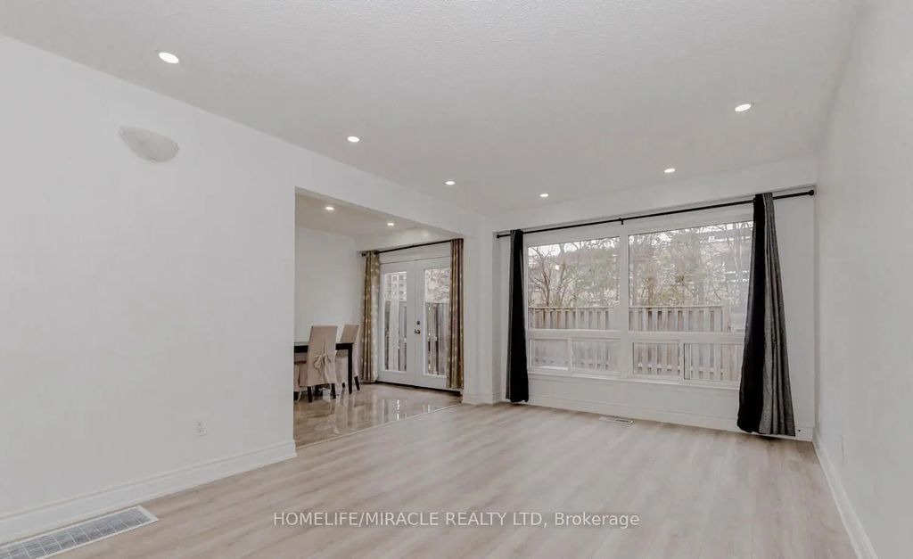 7500 Goreway Drive 56, Mississauga