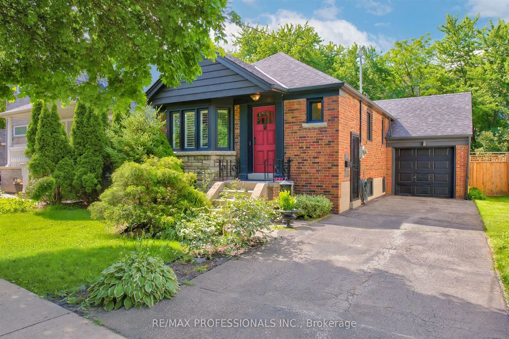 146 Government Road, Toronto W08