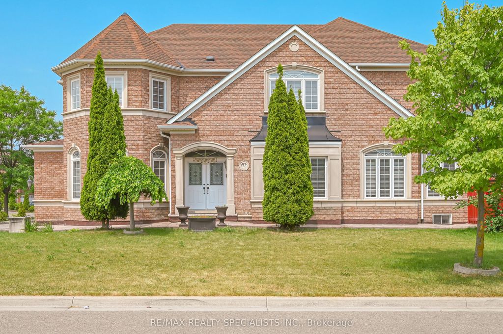 72 Village Lake Crescent, Brampton