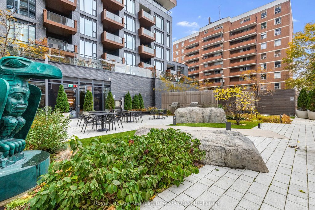 21 Park Street E 805, Mississauga