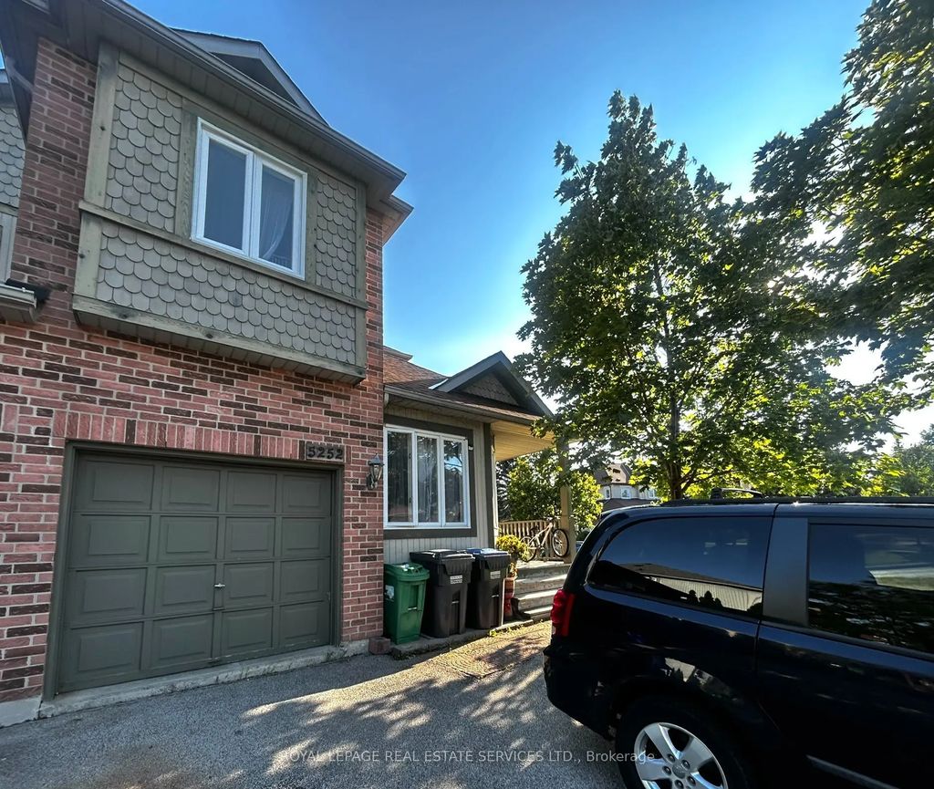 5252 Bushelgrove Circle, Mississauga