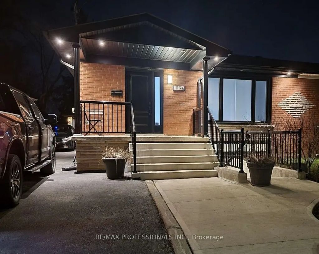 1176 Alexandra Avenue Basement, Mississauga
