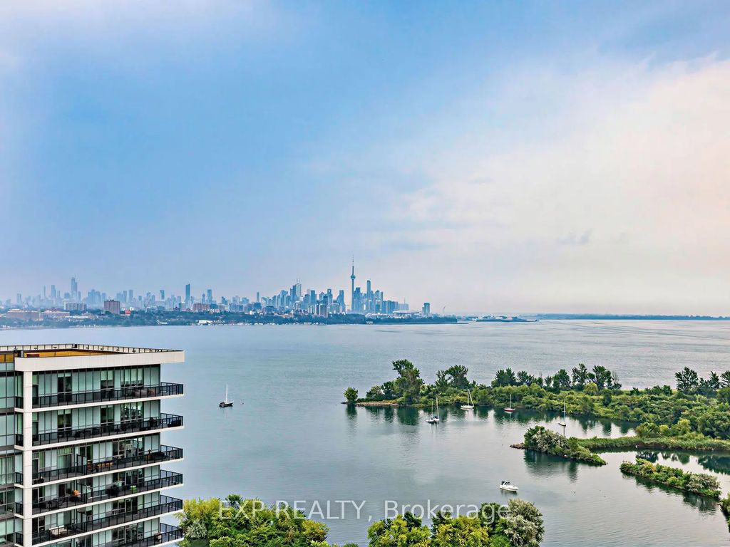 33 Shore Breeze Drive 1910, Toronto W06