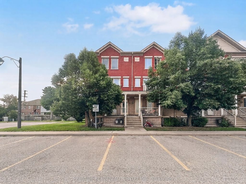 5050 Intrepid Drive 31, Mississauga