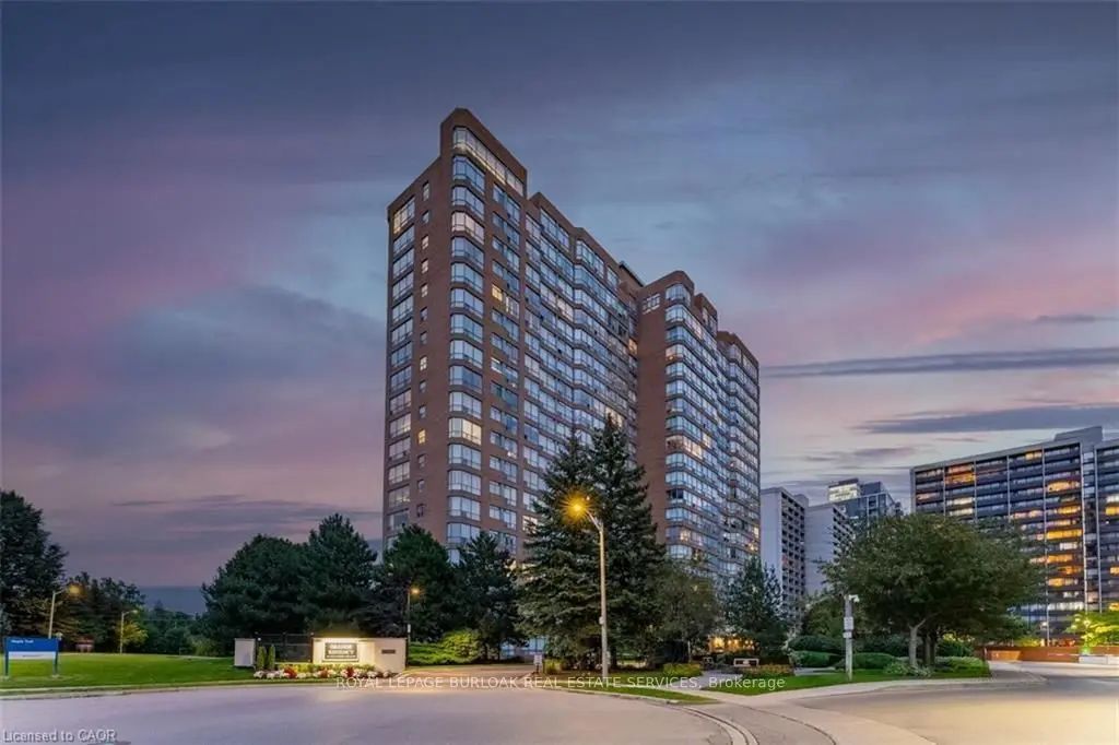 1276 Maple Crossing Boulevard 809, Burlington