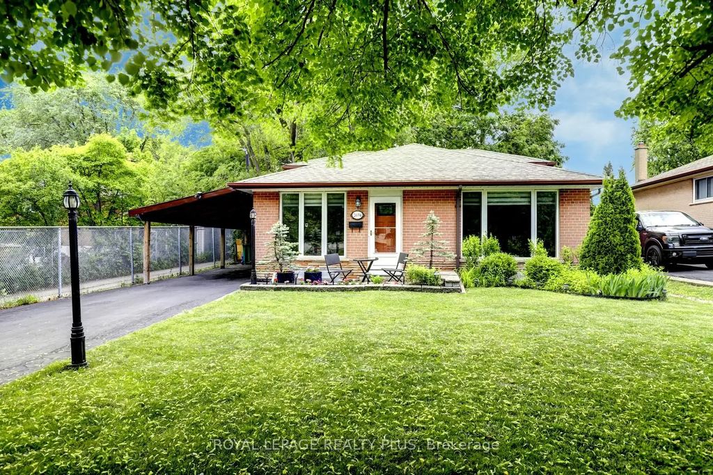 2694 Truscott Drive, Mississauga