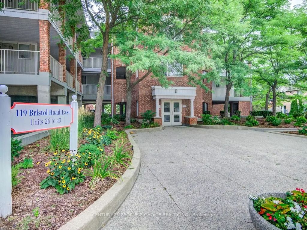 119 Bristol Road E 42, Mississauga