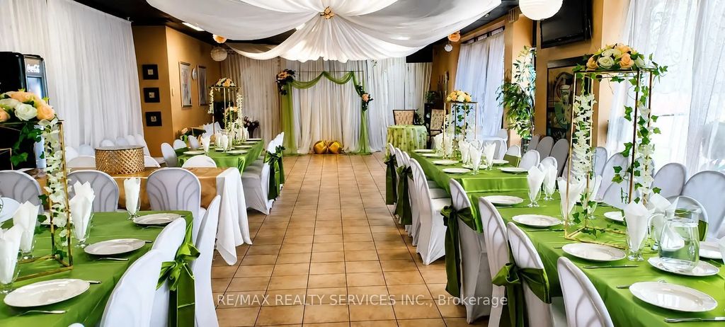 1076 Cardiff Boulevard 2&3b, Mississauga