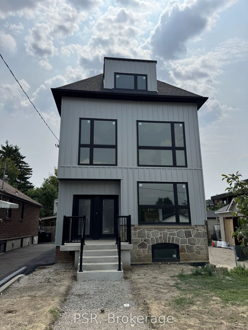 99 Ypres Road Upper, Toronto W03