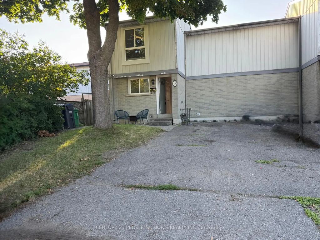 10 Juliana Square, Brampton
