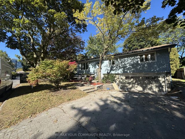 2063 Waters Edge Drive, Oakville