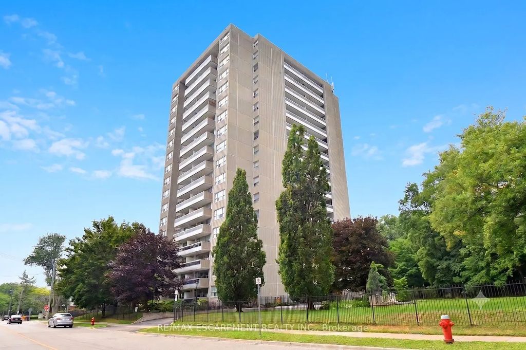 2263 Marine Drive 401, Oakville