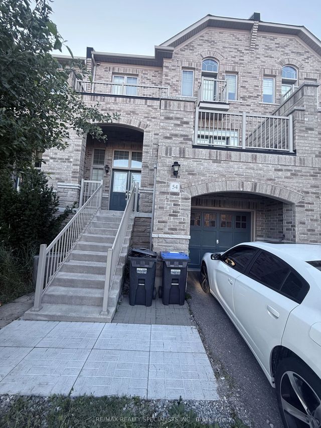 54 Chesterwood Crescent, Brampton