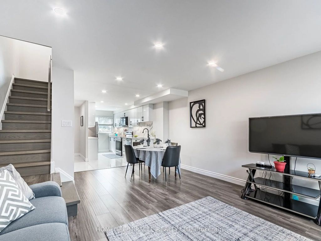 180 Mississauga Valley Boulevard 124, Mississauga