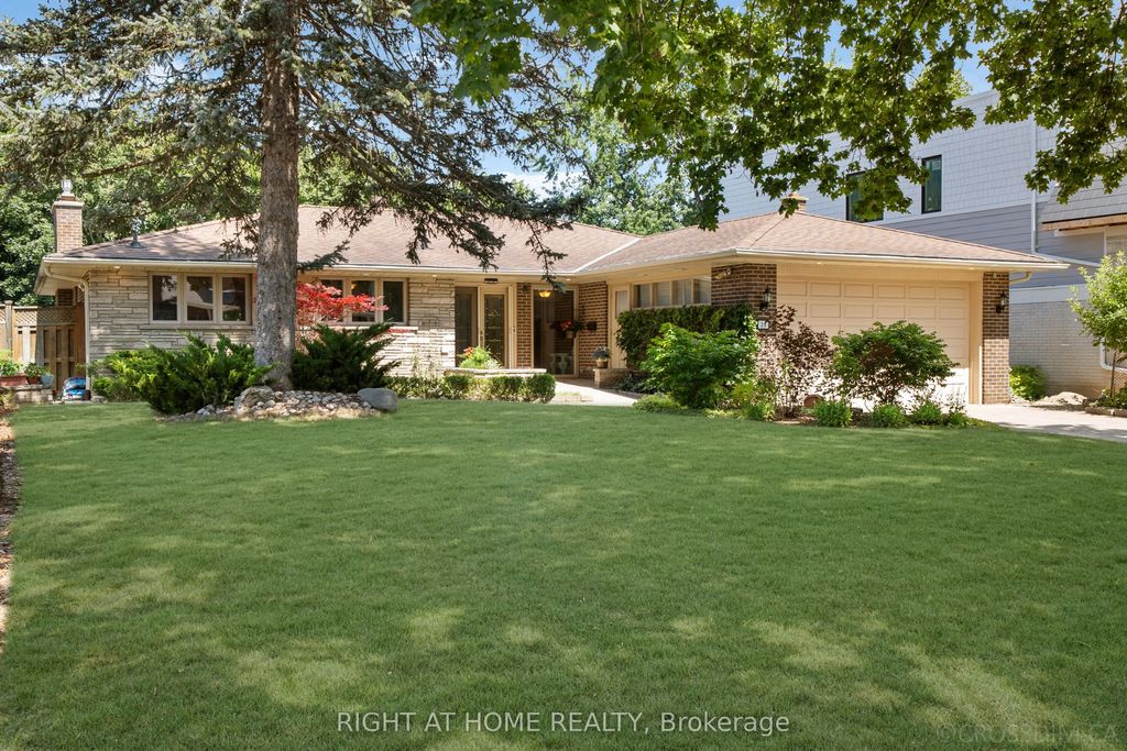 39 Grovetree Road, Toronto W10