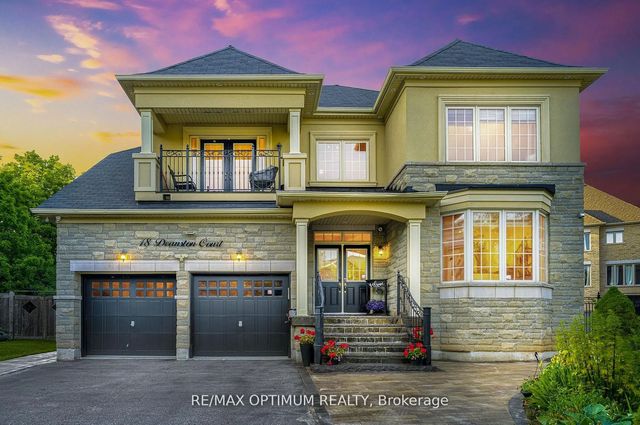18 Deanston Court, Brampton