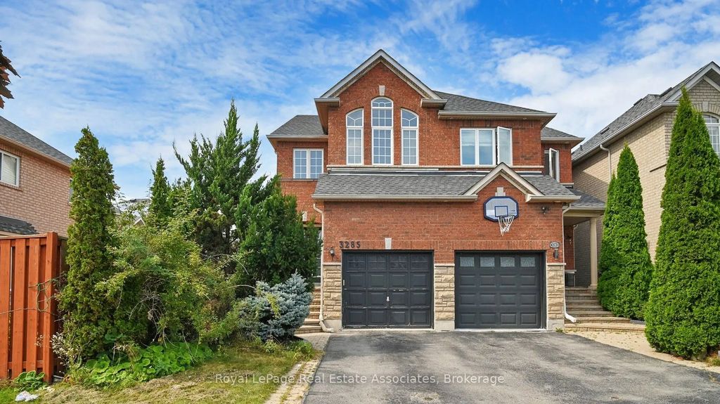 3285 Apricot Street Upper, Mississauga
