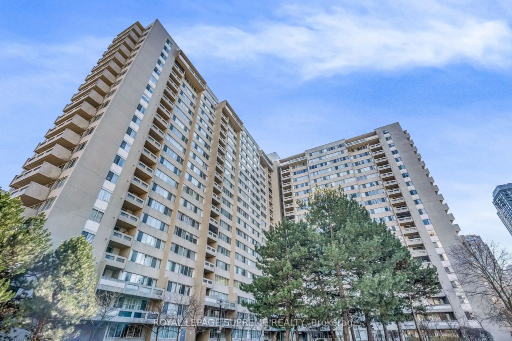 3590 Kaneff Crescent 1907, Mississauga