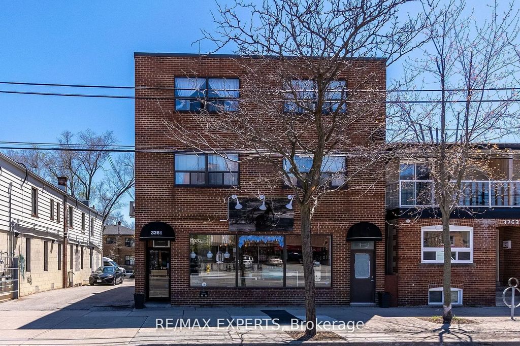 3261a Lakeshore Boulevard W 101, Toronto W06