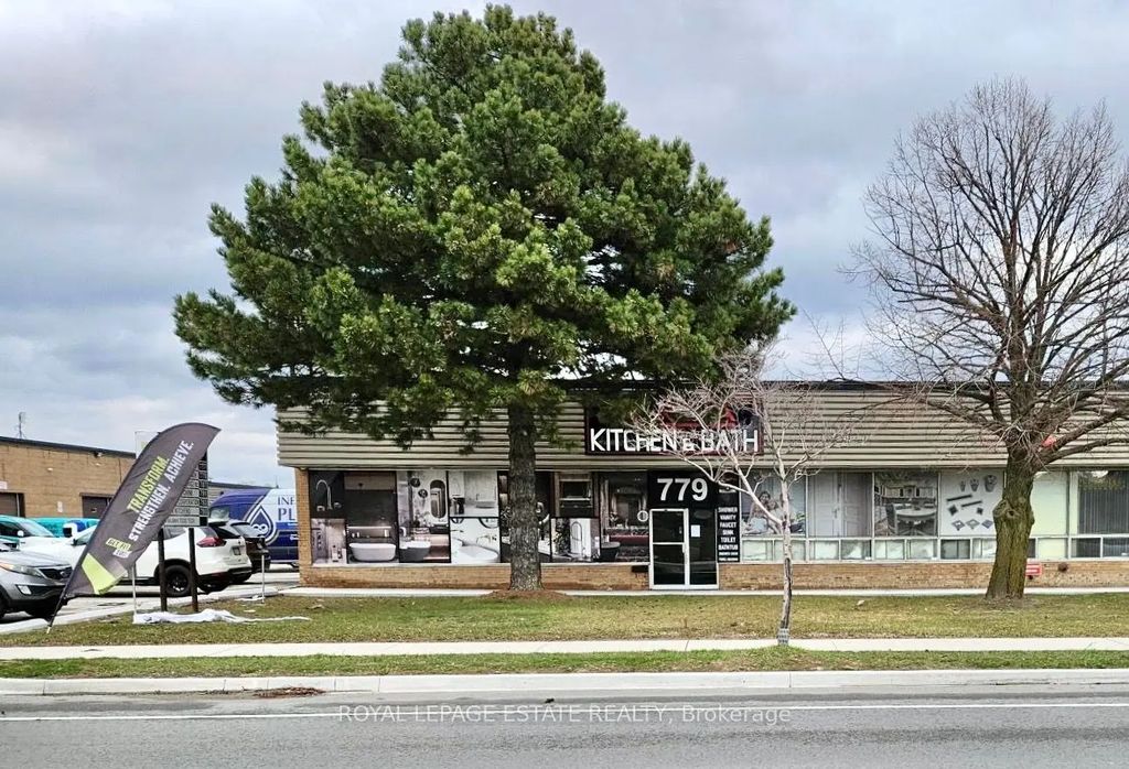 779 Alness Street, Toronto W05