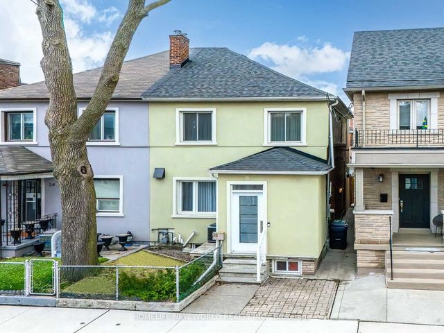 30 Carling Avenue, Toronto W02