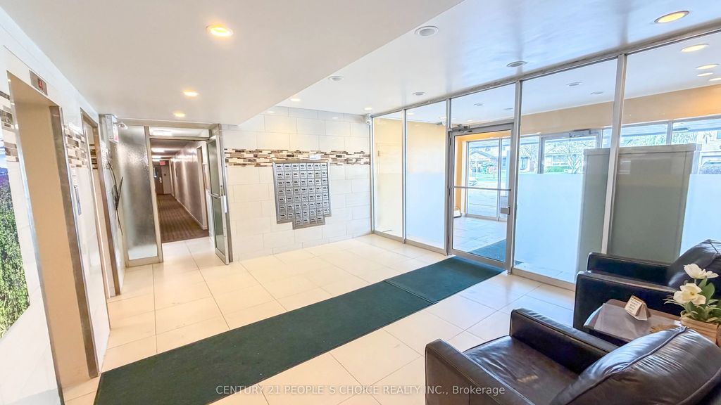 2485 Woking Crescent 201, Mississauga
