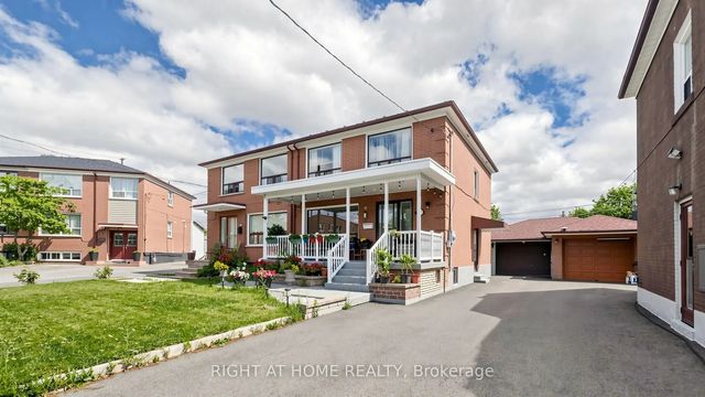 22 Brigham Court, Toronto W10