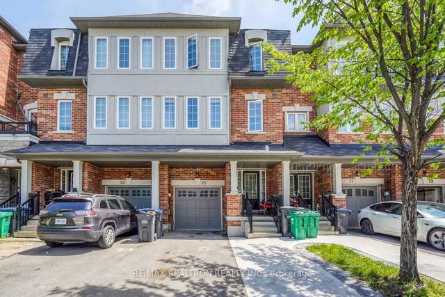 15 Sprucewood Road, Brampton